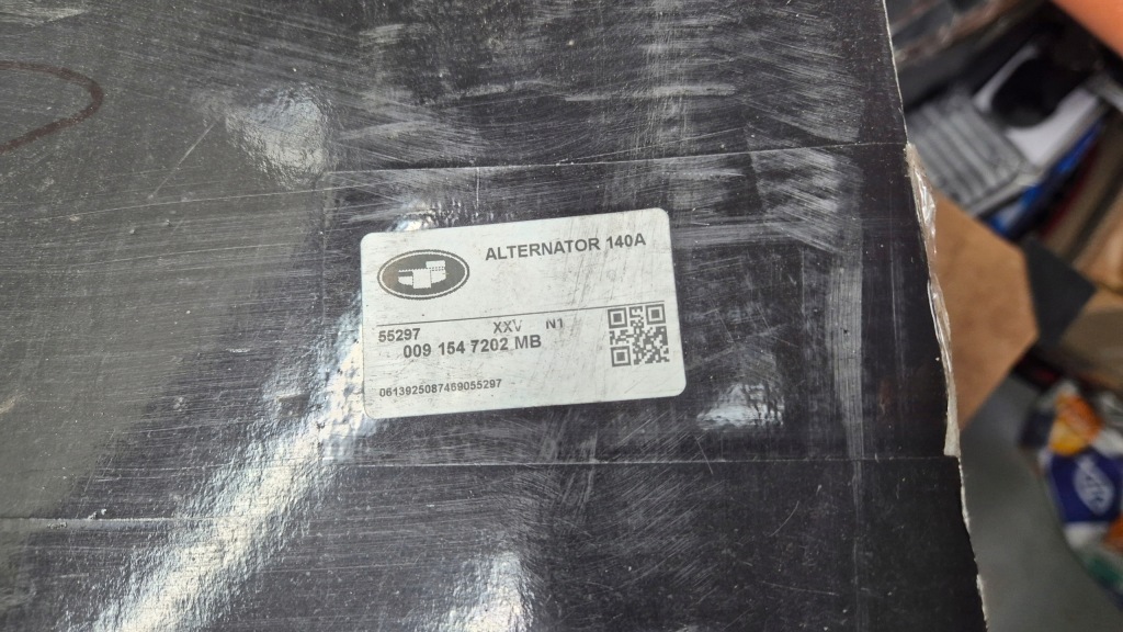 Генератор генератор генератор mercedes axor 24v 140a оригинальный номер 1986a00760 новый !!! Недорого