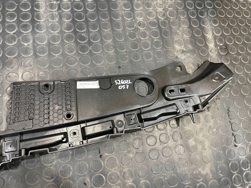 Mazda 6 gj 3 3 рестайлинг  18-24 накладка верхний поперечина перед передний Недорого