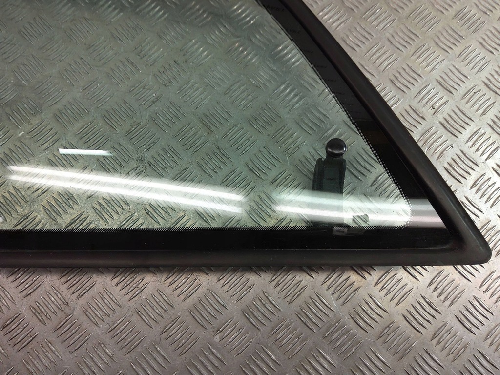 фото №12, Audi a3 s3 8l 1999 задняя сторона левая стекло кузовная задняя