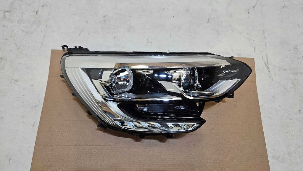 фото №1, Лампа права перед передня renault megane iv звичайна led 260102555r