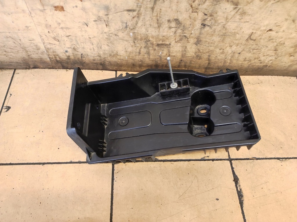 фото №1, Основание кронштейн аккумулятор explorer vi 6