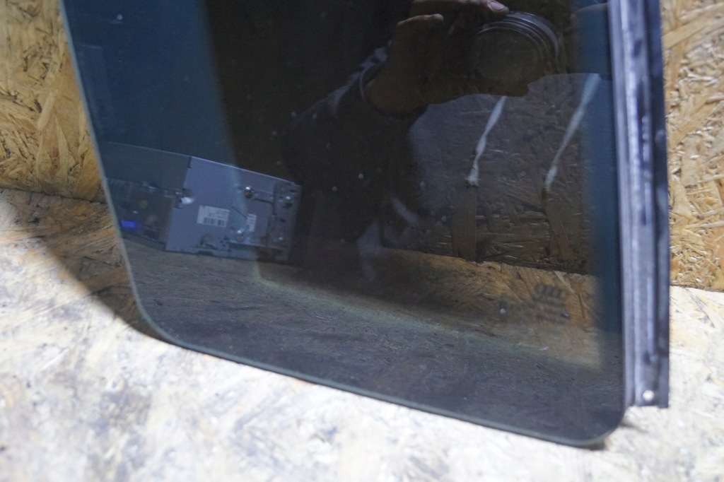 фото №2, Audi r8 ii скло кузов правий задня