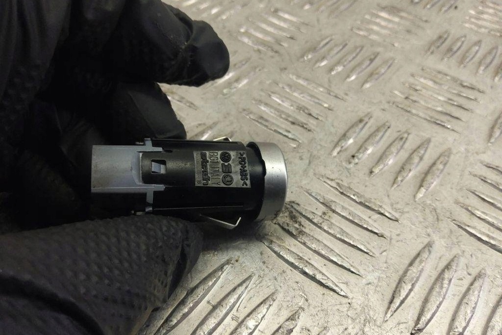 фото №7, Кнопка кнопка старт/стоп vw id.3 e11 5h0953839 electric 107kw 2021