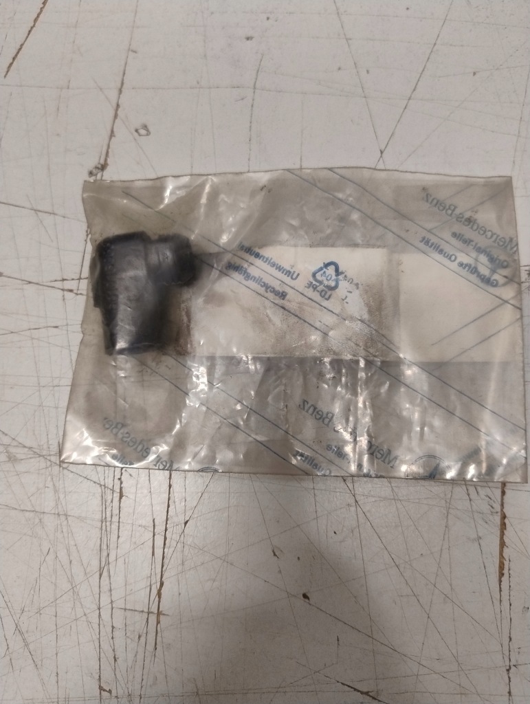 Купить Шланг вентиляция картера mercedes a6010160881 aso оригинал