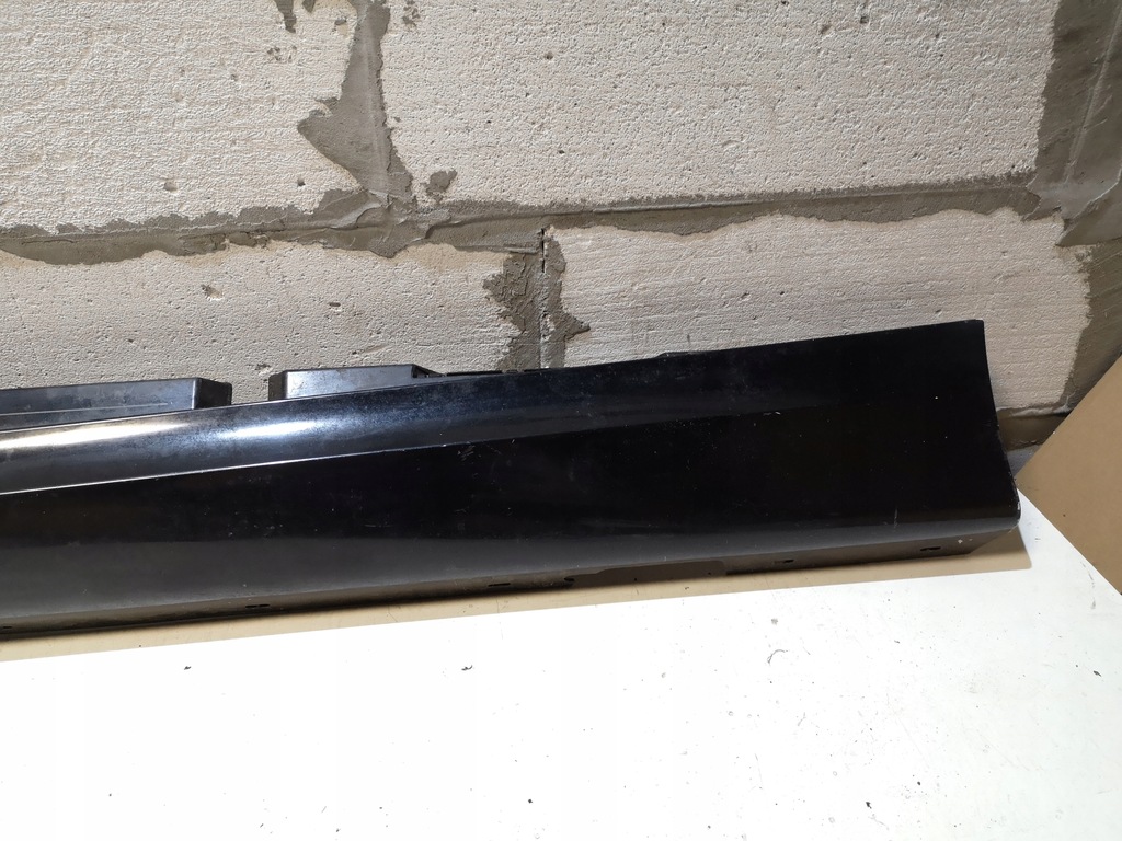 фото №4, Молдинг порог левая bmw 1 e87 m-pakiet blacksaphir