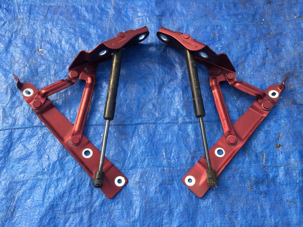 фото №1, Dodge challenger 15 16 17 18 петли петля задний крышки оригинал