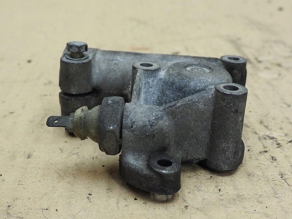 фото №4, Bmw e30 корпус основание аппарата зажигания