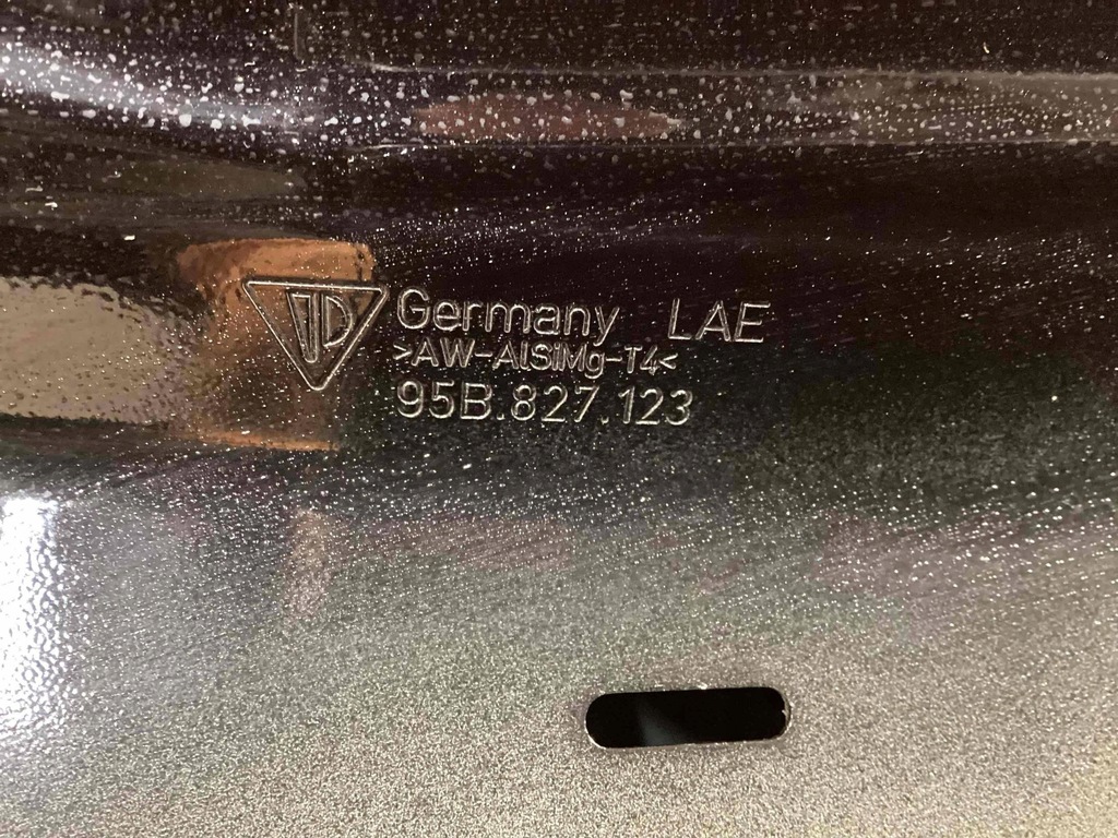 фото №13, Porsche macan 95b827041bygrv 95b827123 кришка багажника лампи