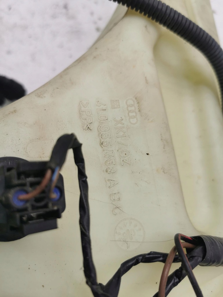 фото №10, Бак омывателя audi q7 i 4l 4l0955453a