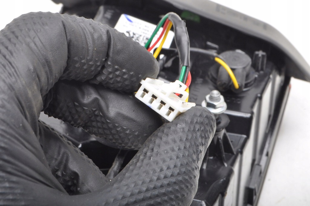 фото №9, Mg zs лампа левая задняя левый задняя w крышка suv 10571683