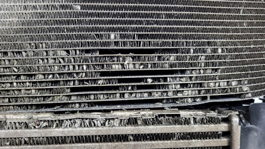 Купити -комплект радіатор з вентилятор bmw x3 f25 bmw x4 f26 2.0d 10-17