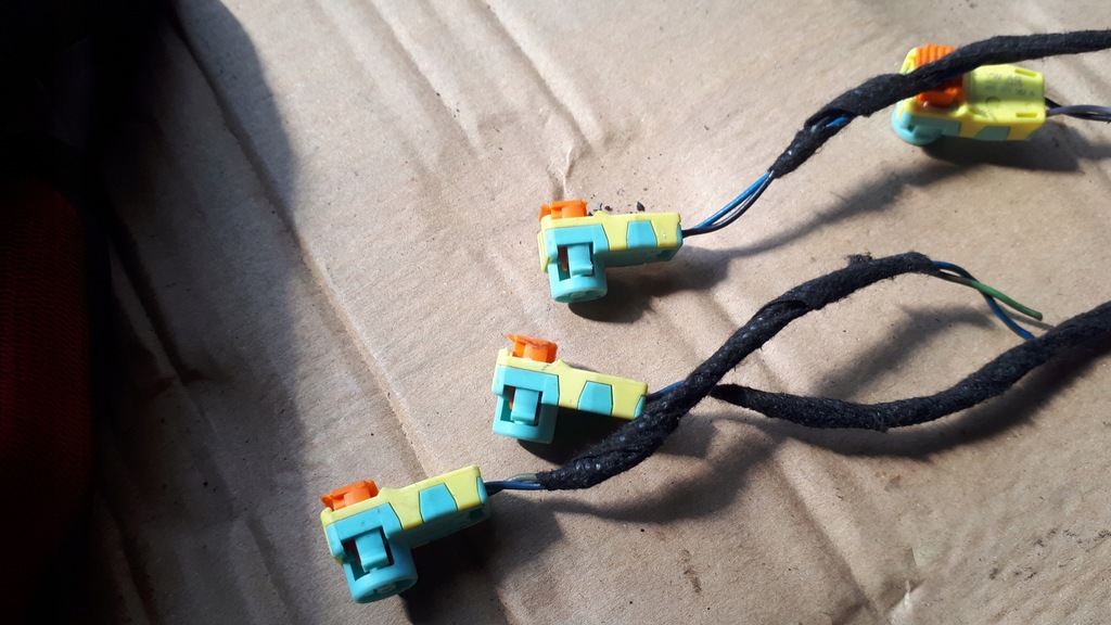 фото №11, S4 b9 a4 8w штекер колодка подушка безопасности 4m1972562a a5 8w