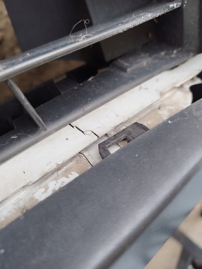 Бампер перед передний renault clio 3 рестайлинг  2009-2012 8200799935 195 Киев