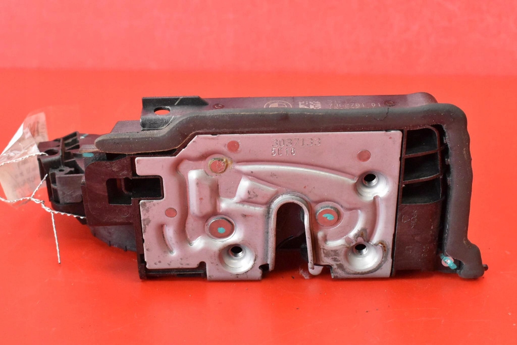 Замок двері лівий перед передній eu 7362781 bmw x5 f15 13-18 в Україні