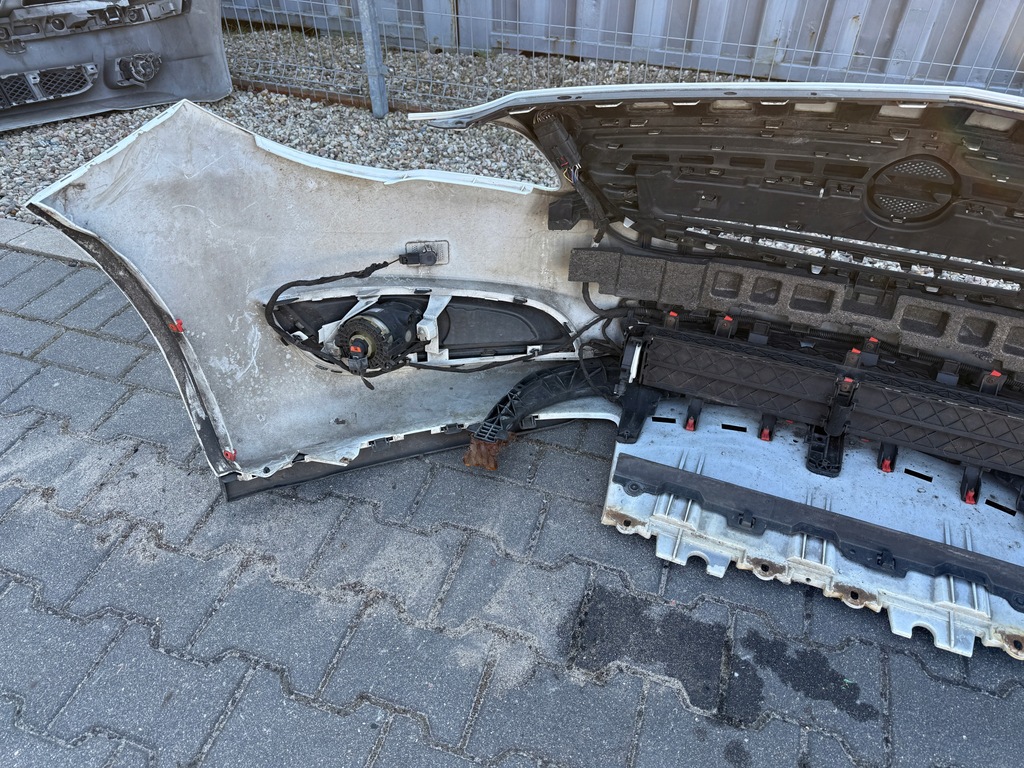 фото №8, Бампер перед передній opel insignia a lift pdc + жалюзі шторка