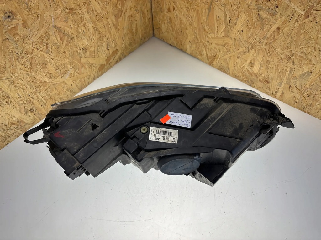 фото №8, Peugeot rifter 2021 лампи передні