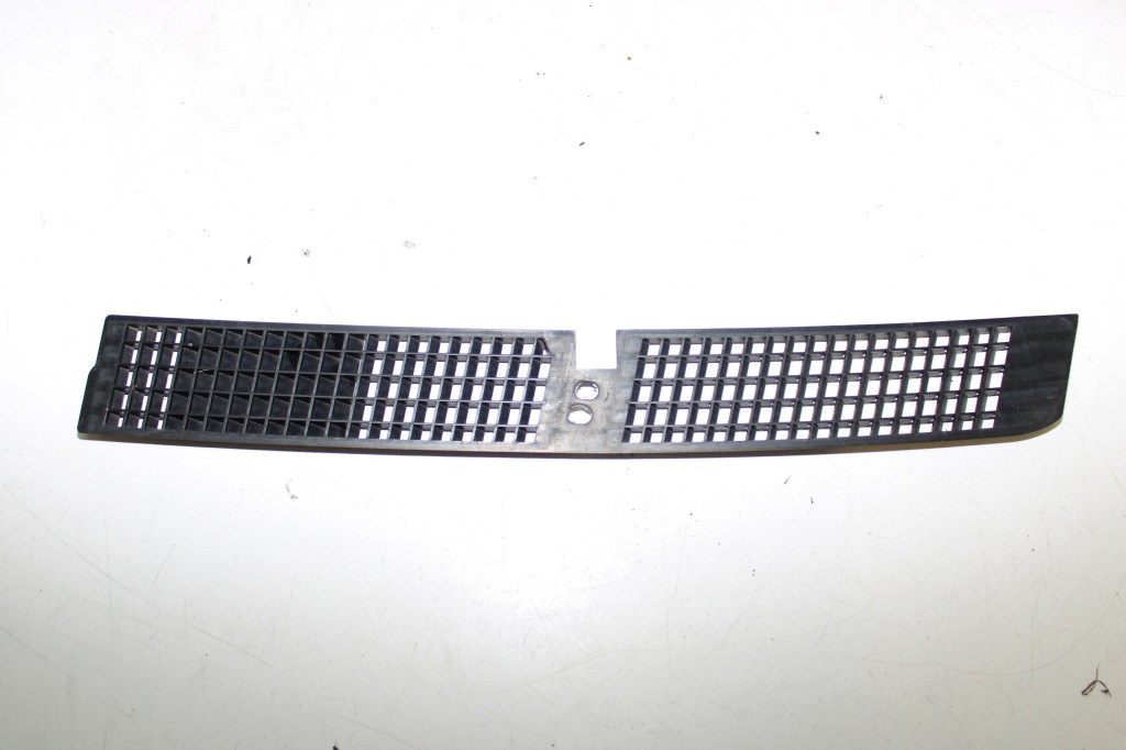 фото №1, Bmw e38 решітка капот підкладка впуск повітря