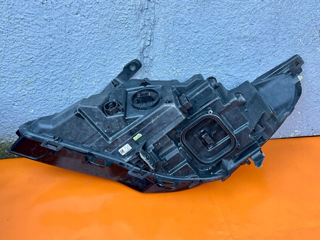 Купить Opel astra k v 39077807 фара передок  правая full led lux оригинал . европа cała