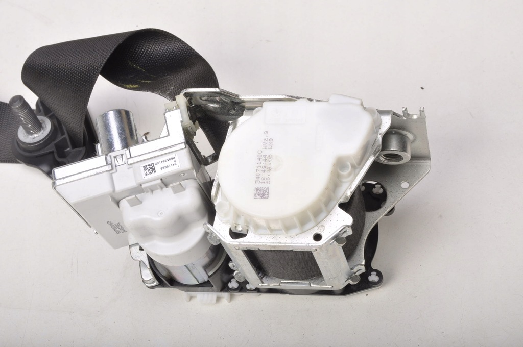 фото №3, Mercedes w172 r172 pas безопасности правый перед a1728603285