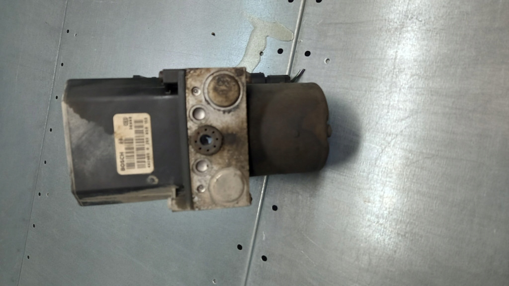 фото №1, Насос abs ford mondeo mk3 2.0tdci 05r 0265950155