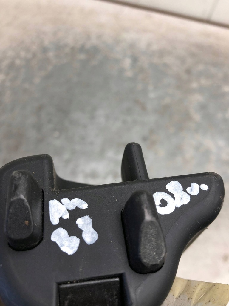 фото №8, Шторка багажника audi a4 b8 kombi 8k9863553