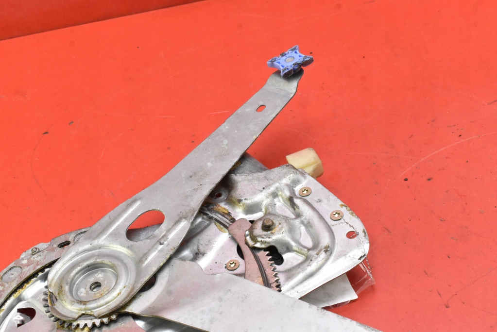 фото №8, Подъемник стекло левый перед eu 3069972 volvo s60 1 i lift 04-09