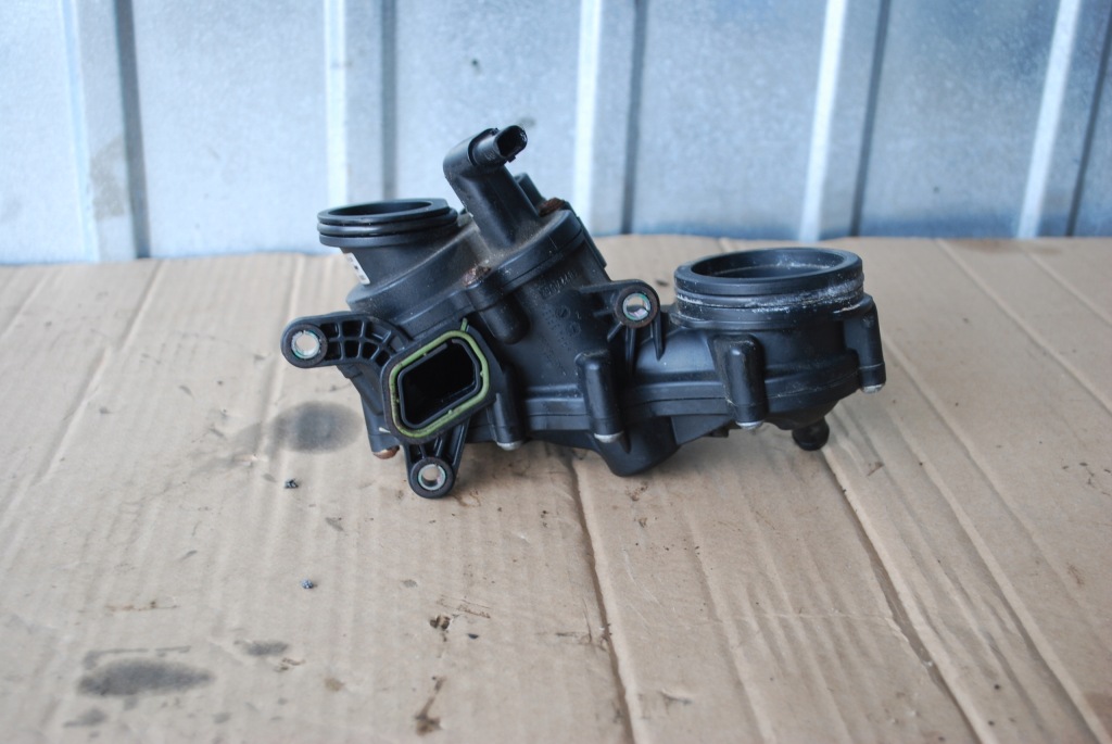 фото №3, Корпус термостата audi 3.0 tdi crt 059121111bk