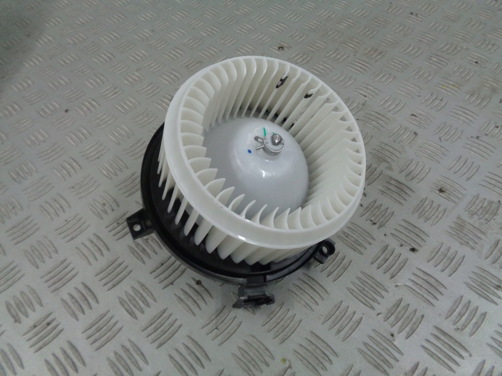 фото №1, Mg zs ev 2022 воздуходувка кабины