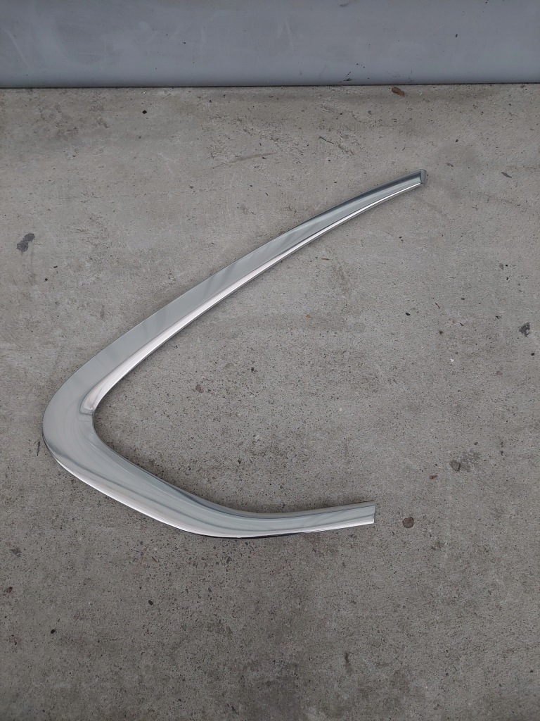 Купить Bmw 2 f46 f45 молдинг стекло правый задний  хром