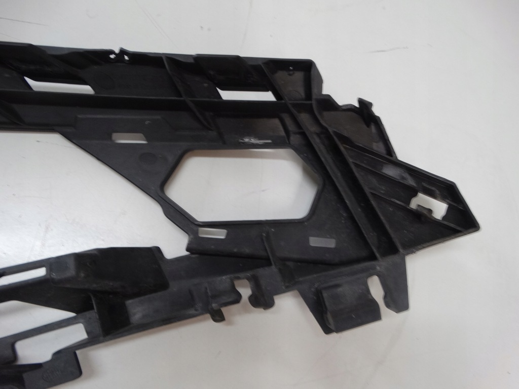 фото №6, Skoda оригінальний номер 565807055 напрямна бампера