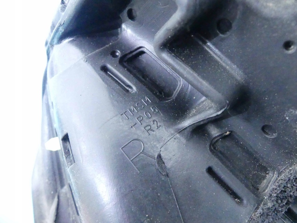 Прокладка двері задній права tesla model s 12-16 Оригінал