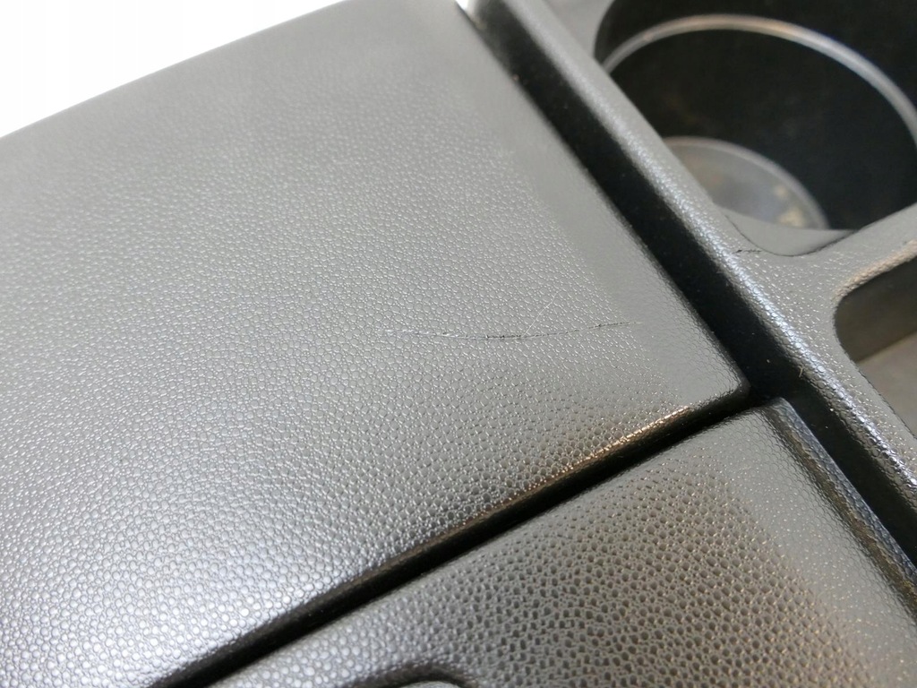 фото №7, Mazda 5 тунель підлокітник середній europa