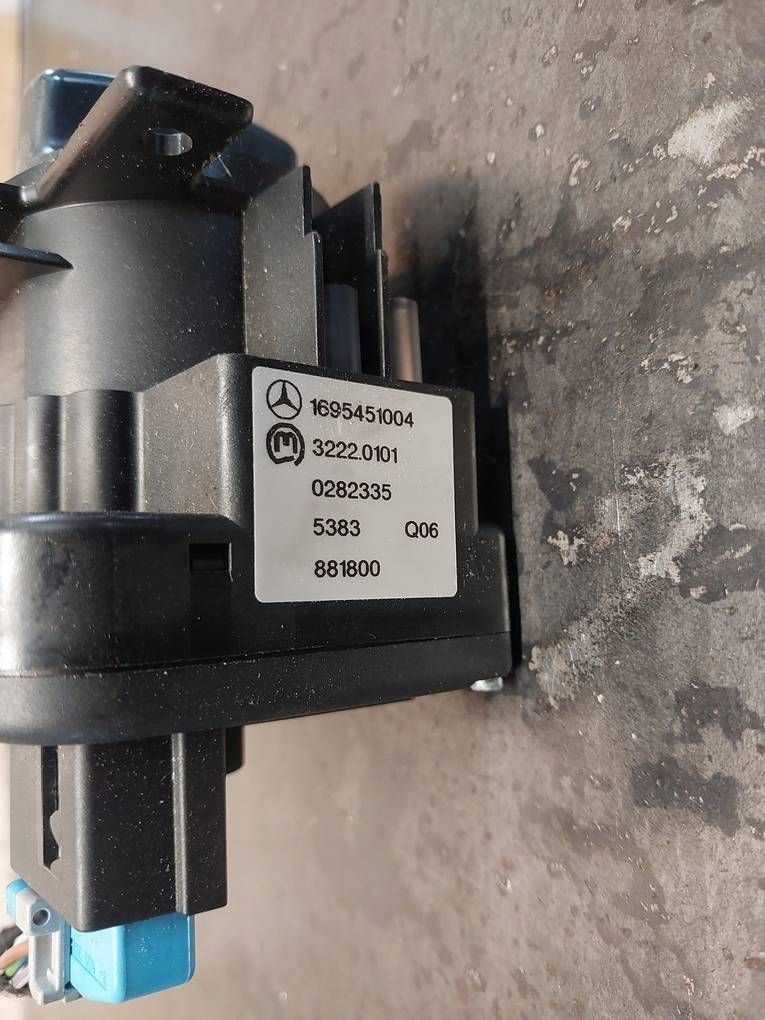 Перемикач світла mercedes-benz a w169 1695451004 Доставка