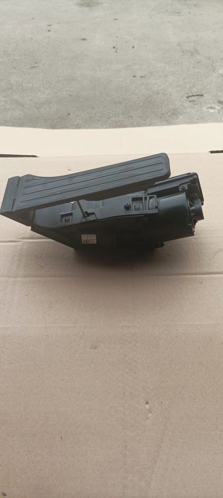 фото №5, Mercedes w205 c-klasa педаль газа потенциометр