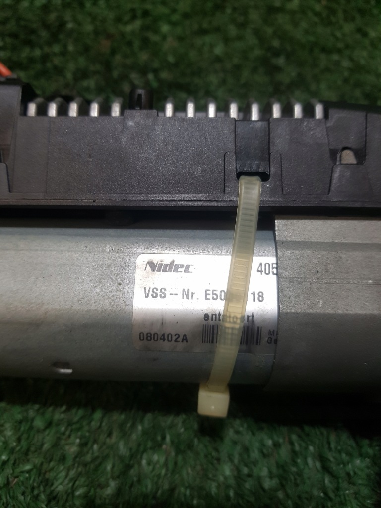 фото №6, Привід підйому кришки задній audi q7 4l0827851c