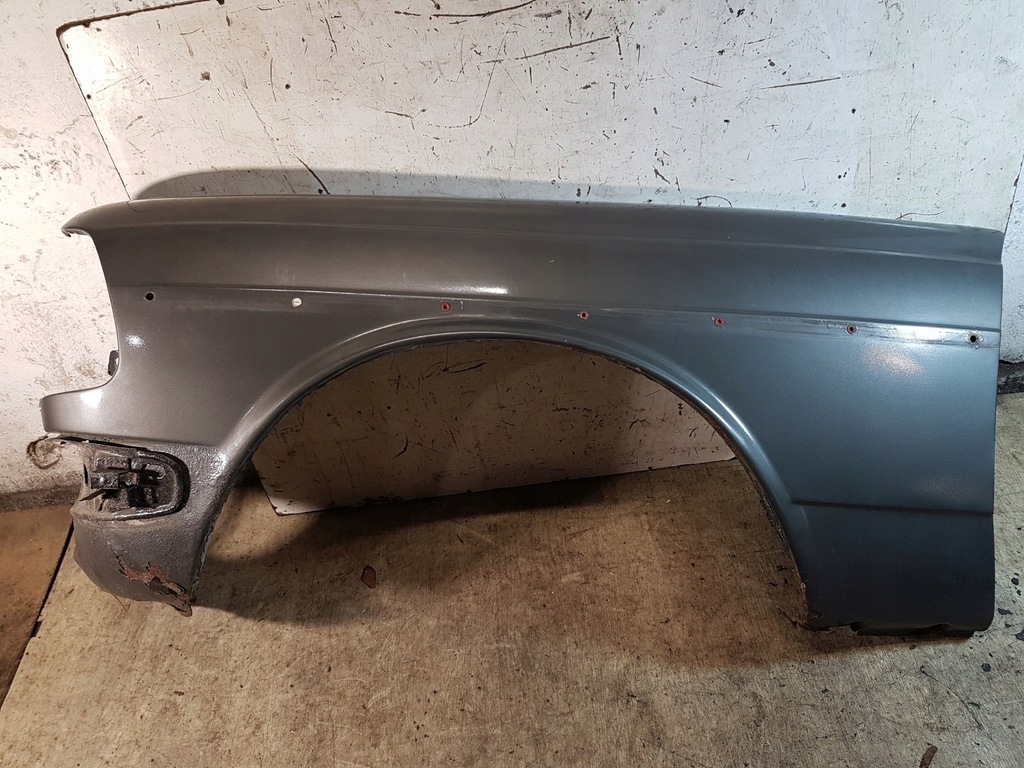 фото №1, Крила лівий перед mercedes w123