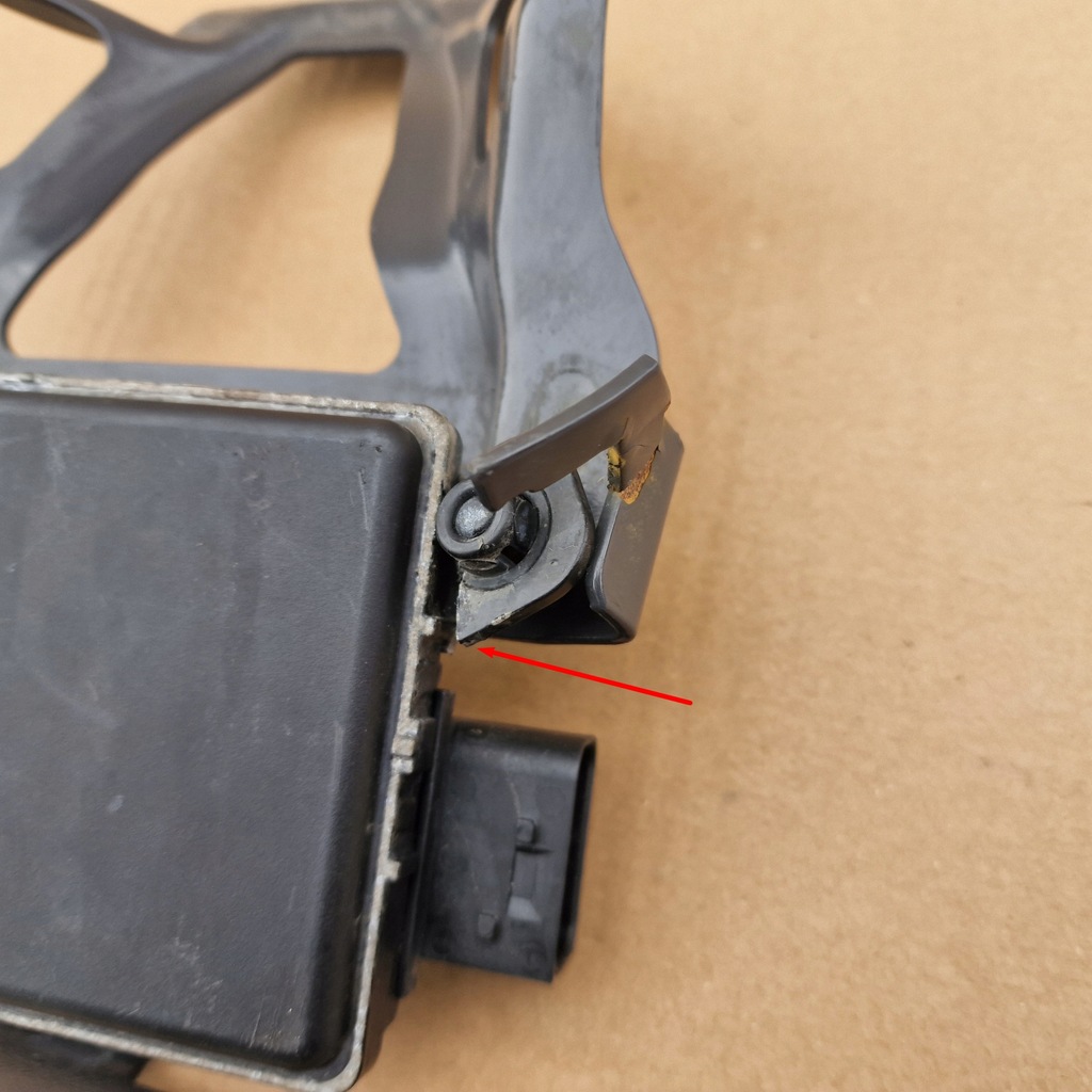 фото №3, Scania радар датчик відстані кронштейн 2718255