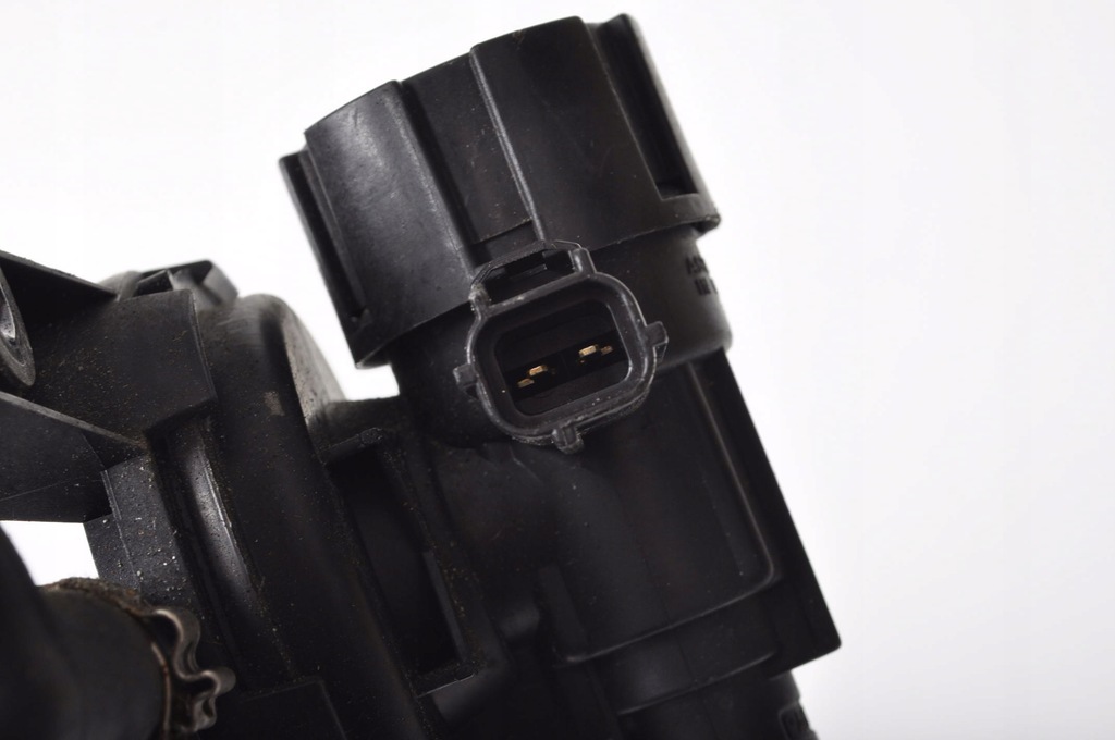 фото №8, Aston martin vanquish i 6.0 клапан вакуумa lnc1515aa