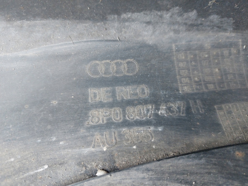Audi a3 8p lift 2009-2012 бампер передний перед 8p0807437h с Разборки