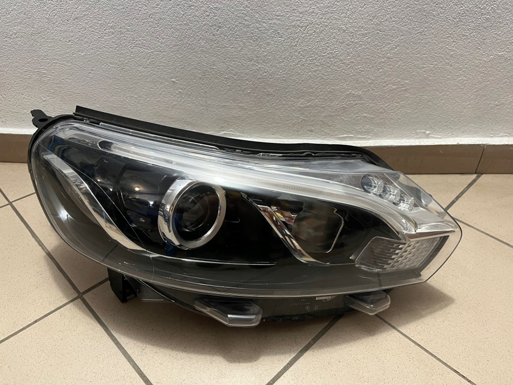 фото №1, Лампа передня перед права toyota proace ii 2 ксенон led 16- 9808237480