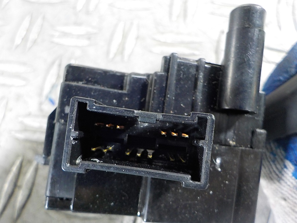 фото №11, Suzuki sx4 s-cross 22- перемикач комбінований