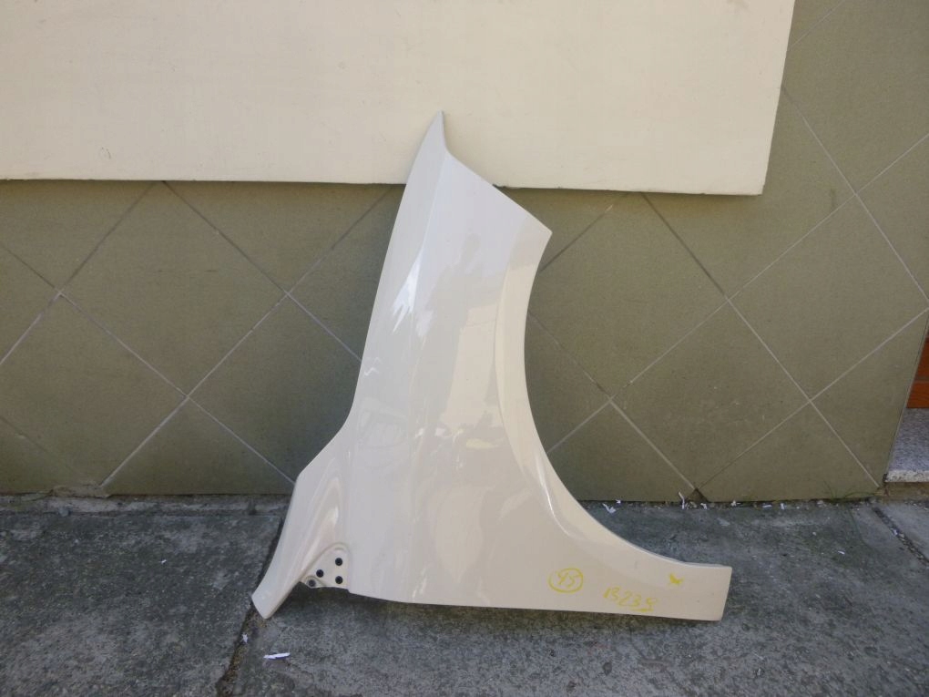 фото №1, Renault fluence 09- крыло правый передний