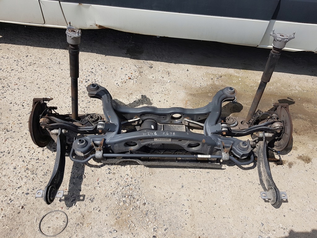 фото №1, Mercedes b w246 10r- балка подвеска задняя
