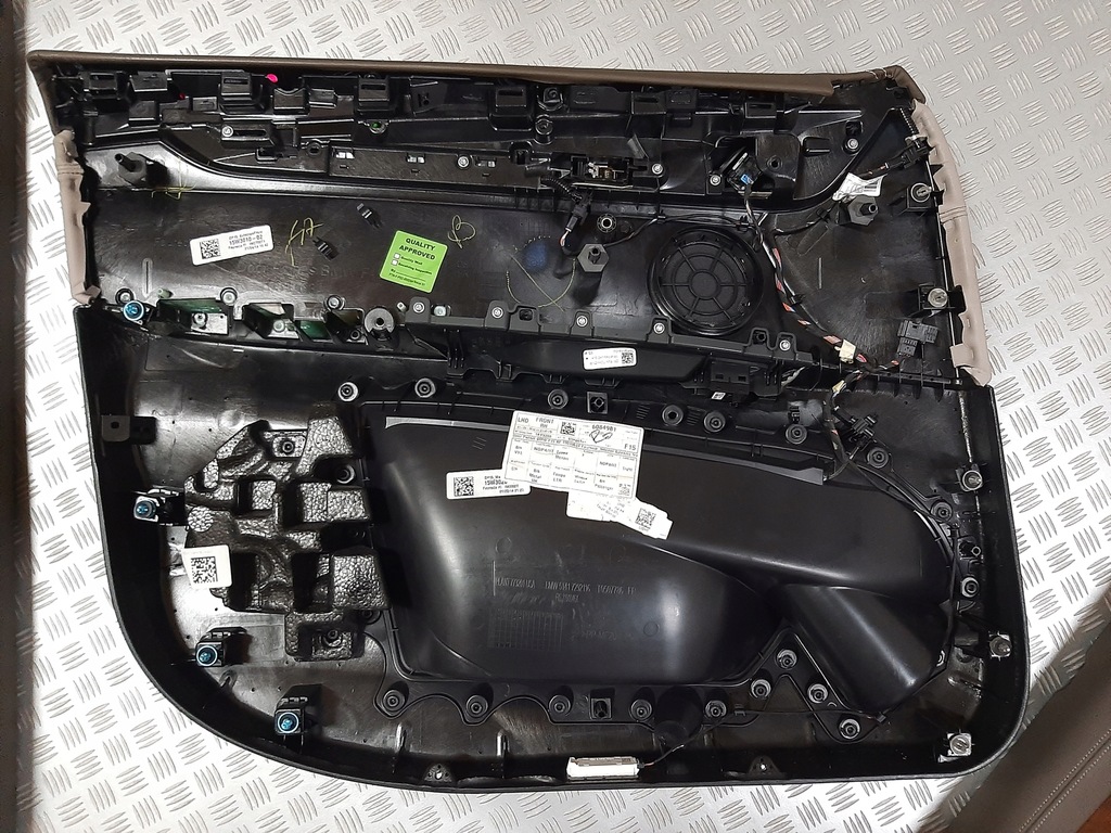 фото №8, Оббивка двері bmw x5 f15