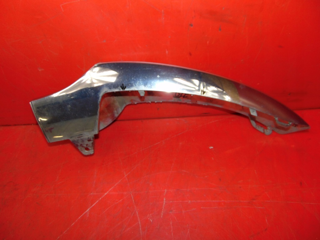 фото №11, Mercedes gle w166 молдинг накладка-спойлер бампера права przó