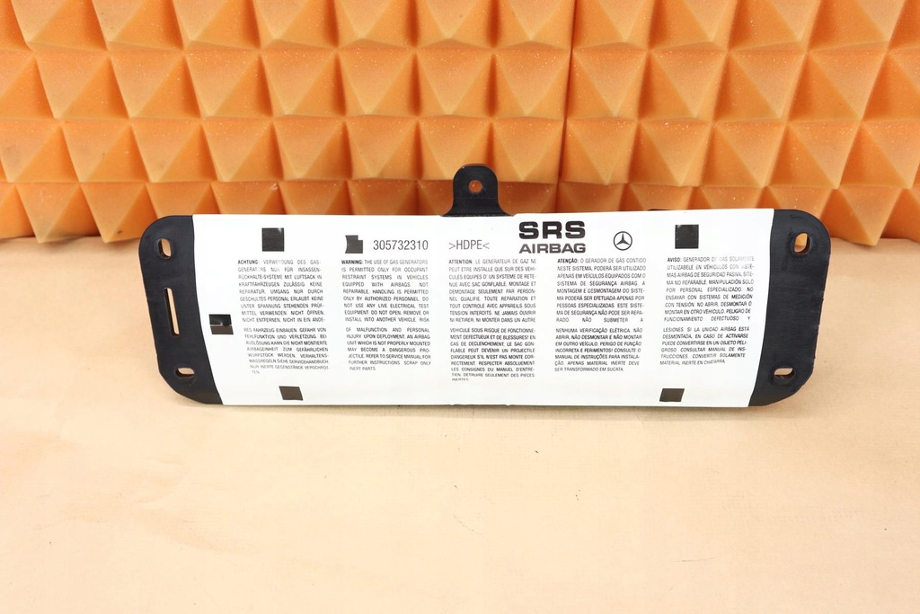 фото №1, Mercedes cls w219 подушка консоли пассажира