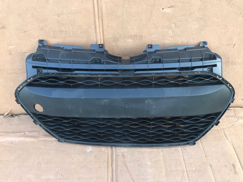 фото №1, Hyundai i10 решётка бампер решётка радиатора перед