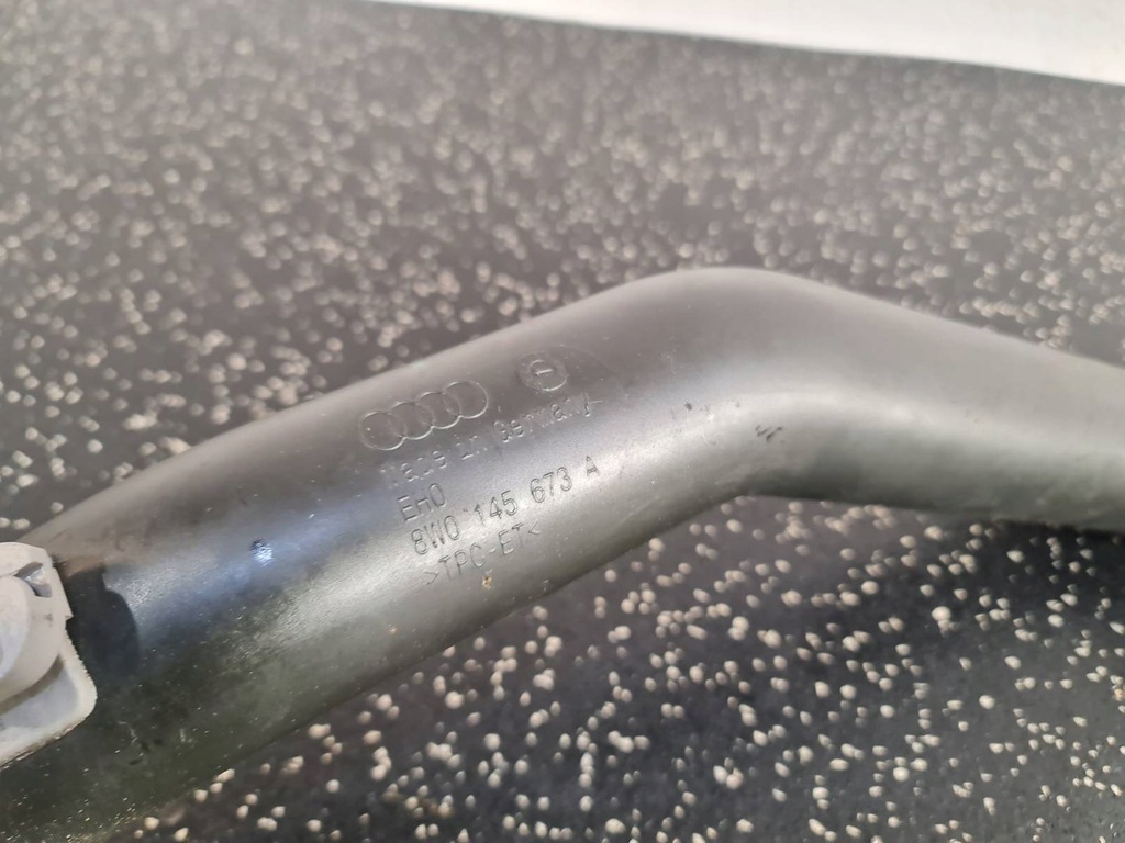 фото №1, --x--rura шланг интеркулер audi a4 b9 8w0145673a