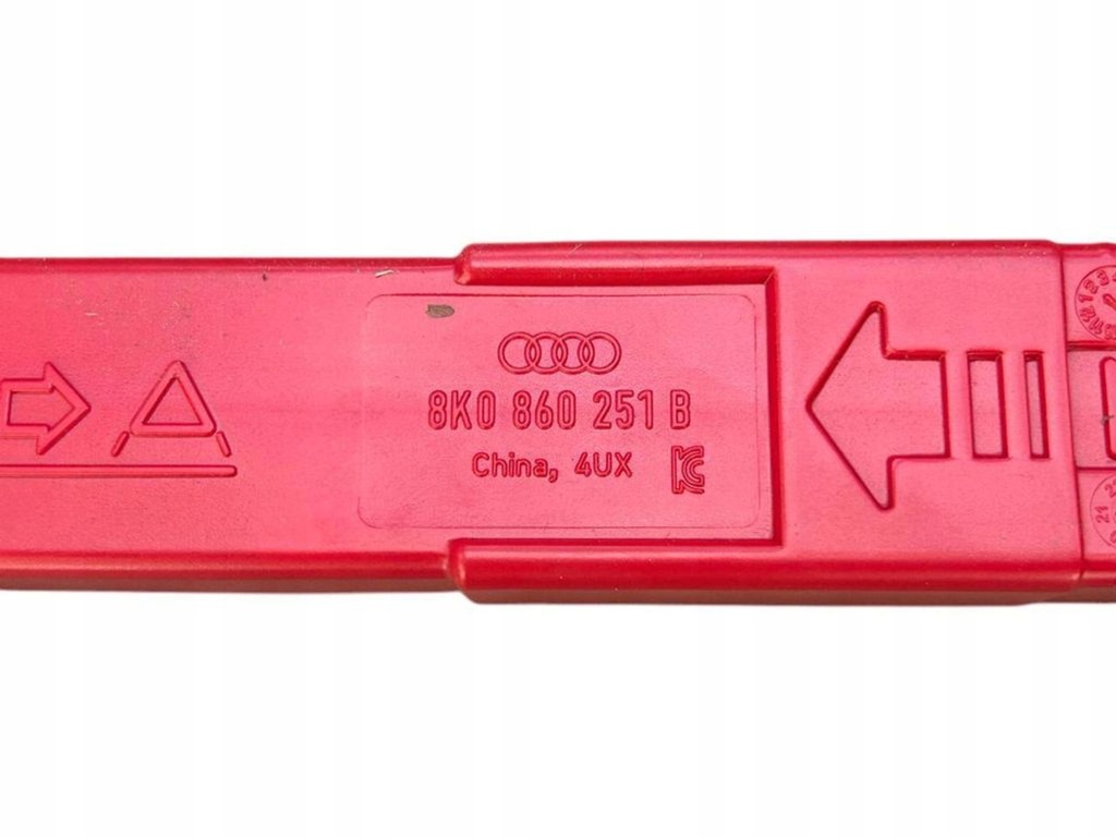 фото №5, Audi a3 s3 8v 2016 треугольник предупредительный