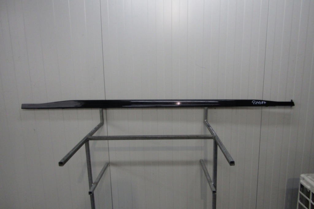 фото №1, Молдинг порог правая vw golf 8 5h0 r line hb 19-